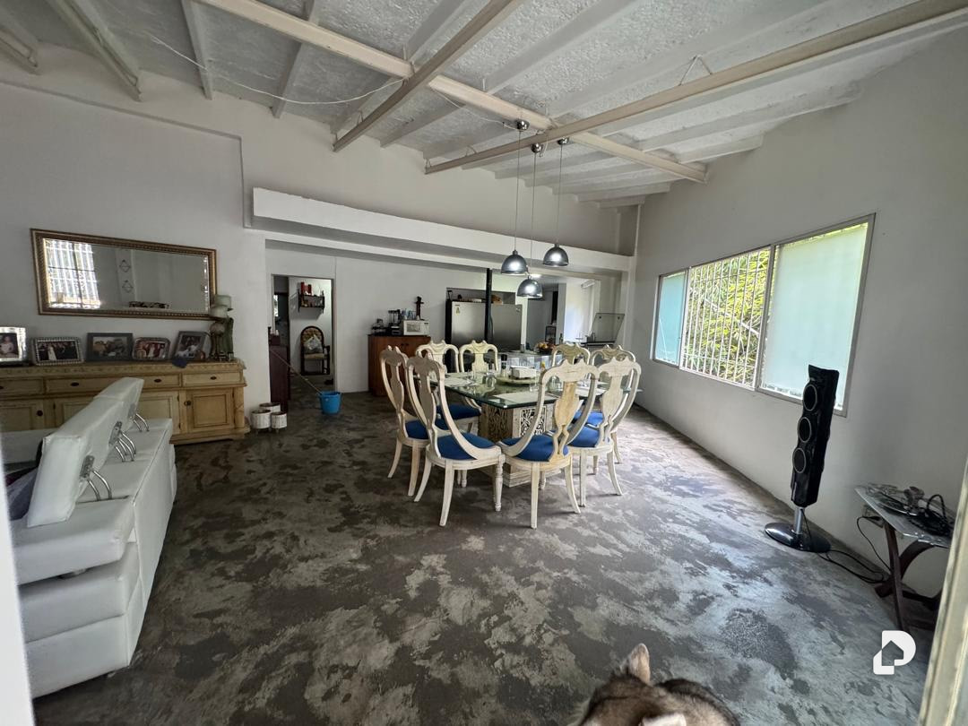 Casa en La Floresta, Caracas – 13