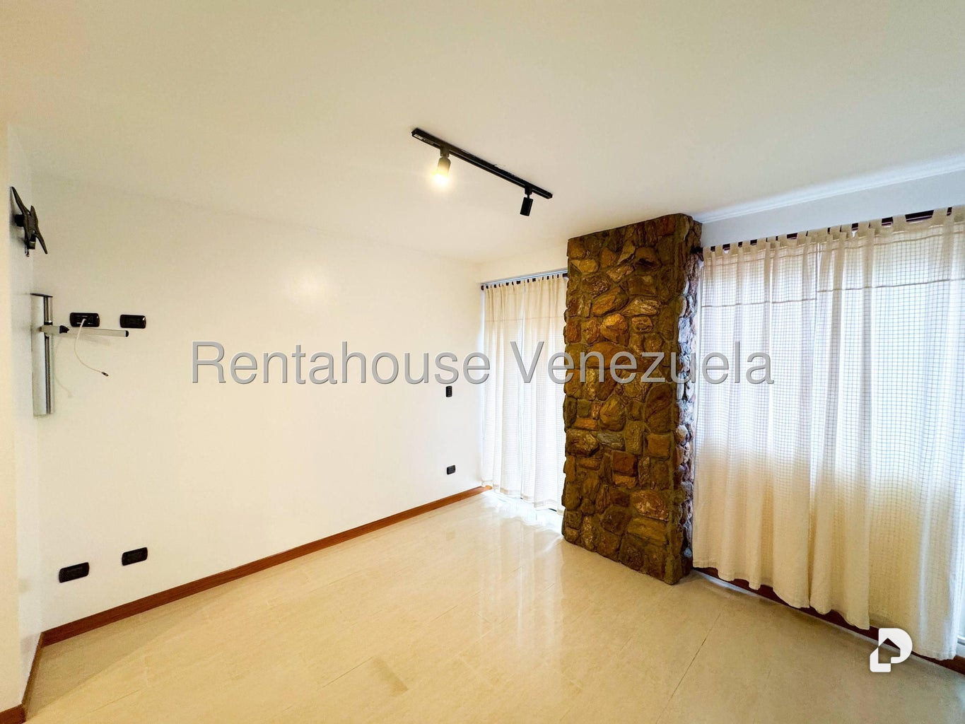 Apartamento en Los Naranjos de las Mercedes, Caracas – 21