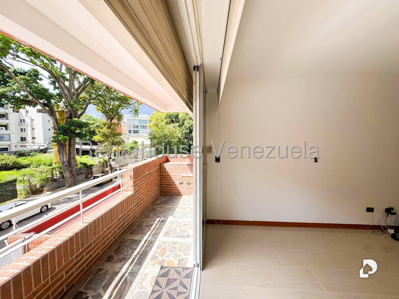 Apartamento en Los Naranjos de las Mercedes, Caracas – 10