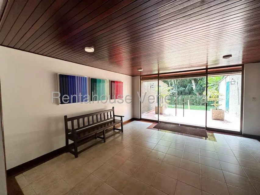 Apartment in La Lagunita, Caracas - 1
