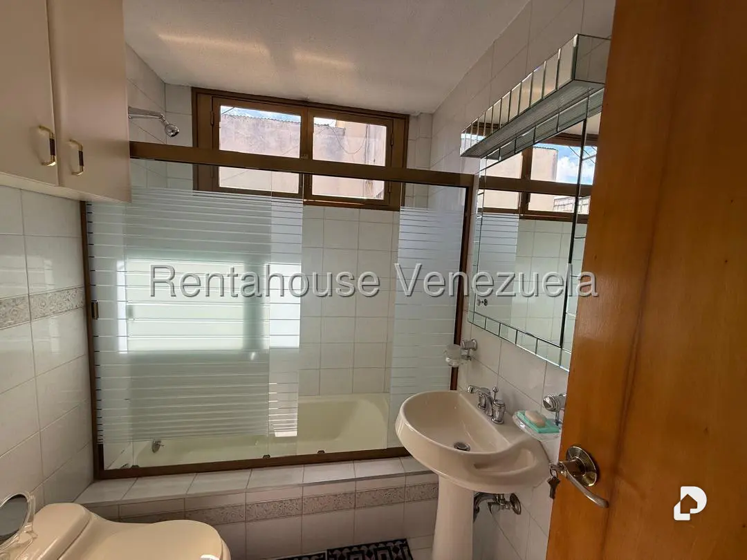 Apartamento en La California Norte, Caracas – 28