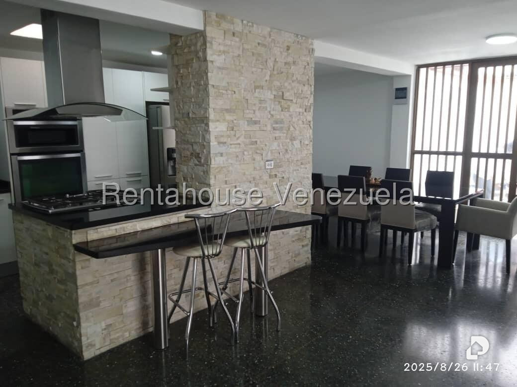 Casa en Alta Florida, Caracas – 12