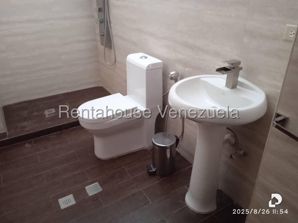 Casa en Alta Florida, Caracas – 27