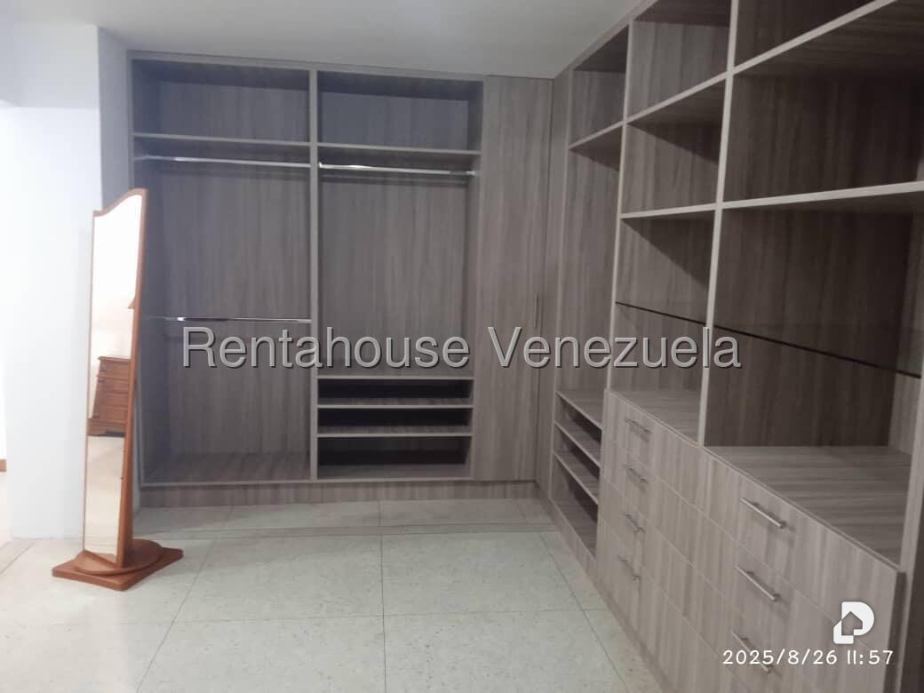 Casa en Alta Florida, Caracas – 21