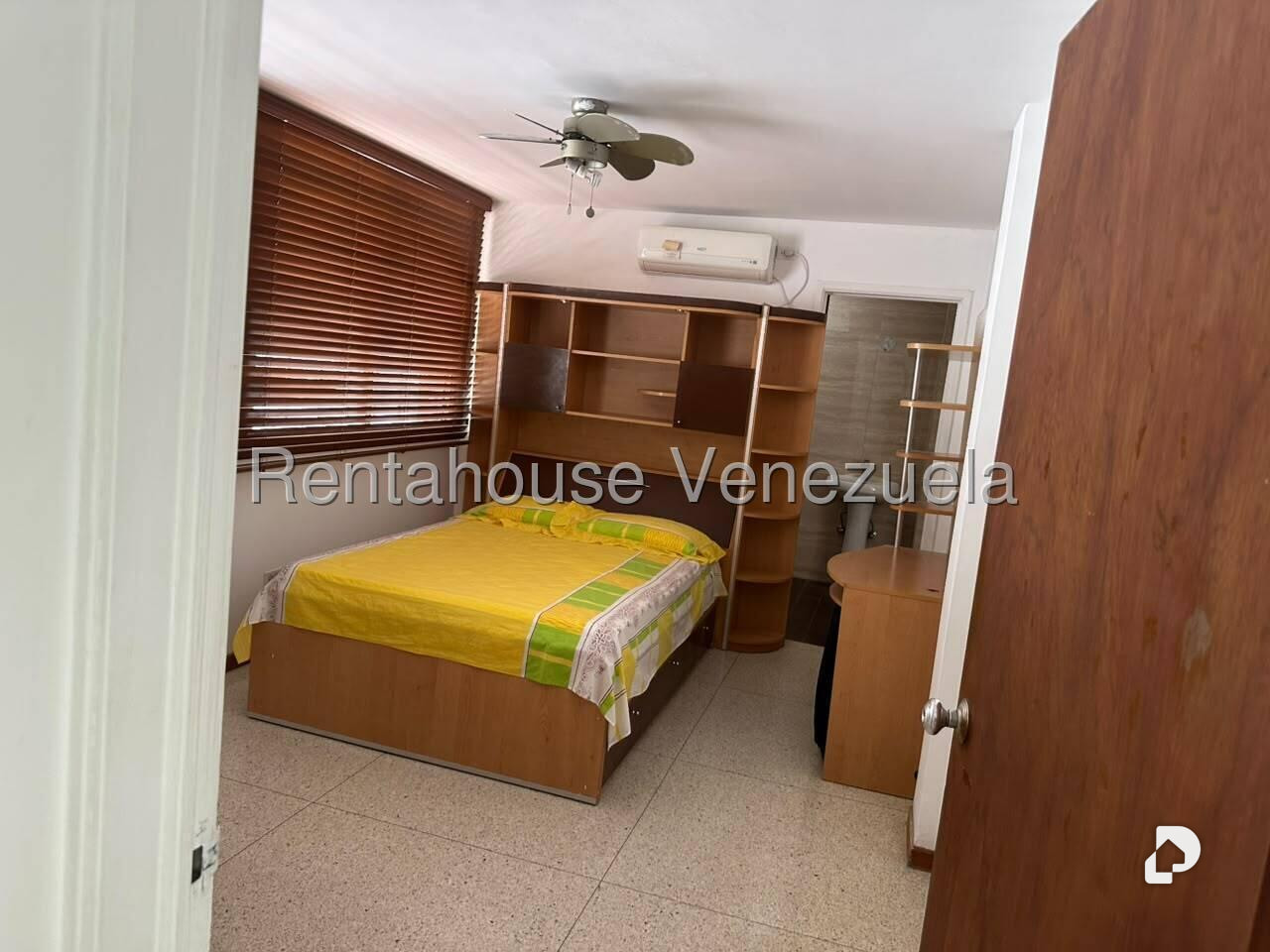 Casa en Alta Florida, Caracas – 24