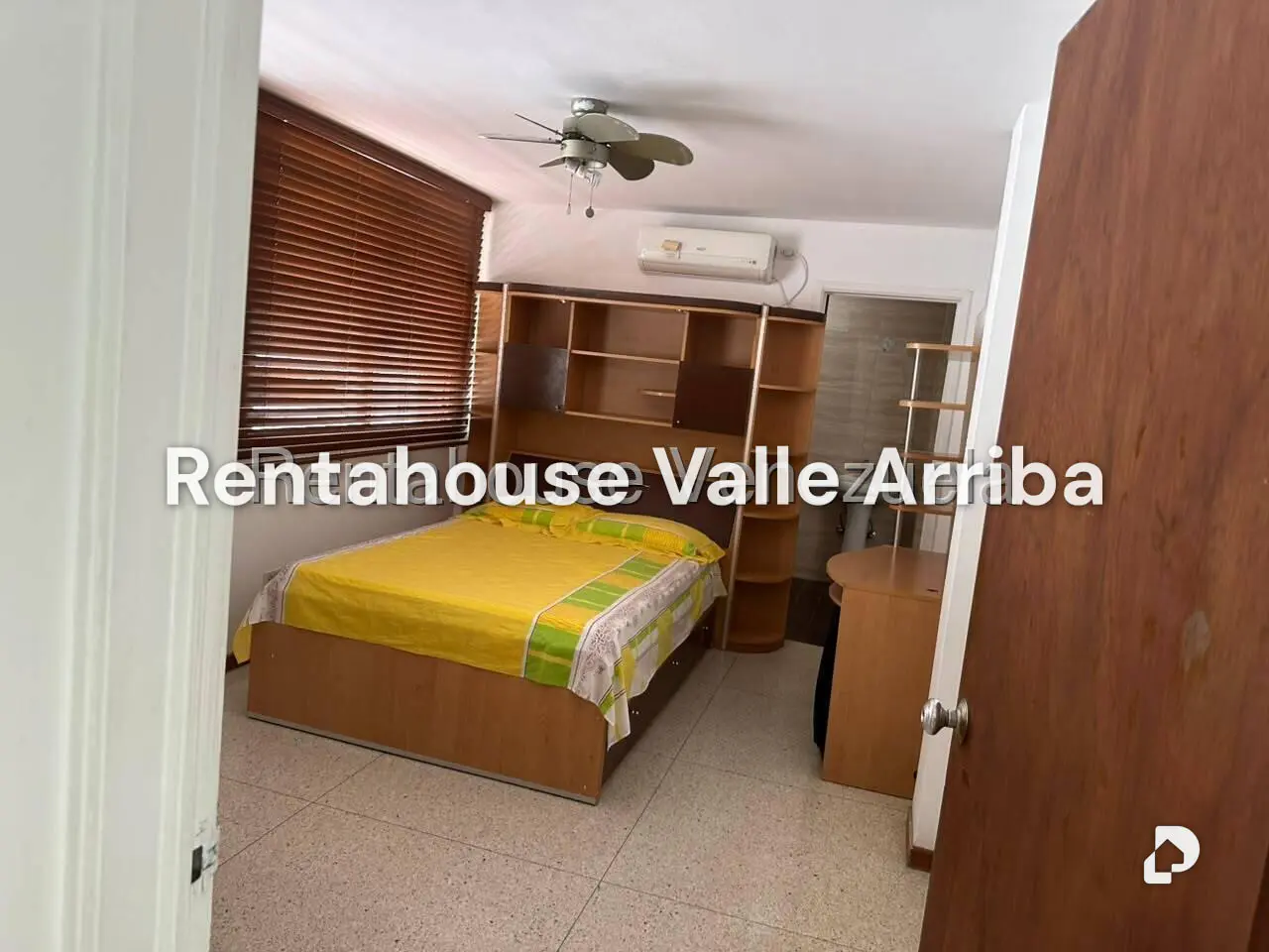Casa en Alta Florida, Caracas – 24