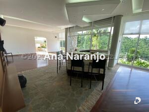 House in Prados del Este, Caracas – 29