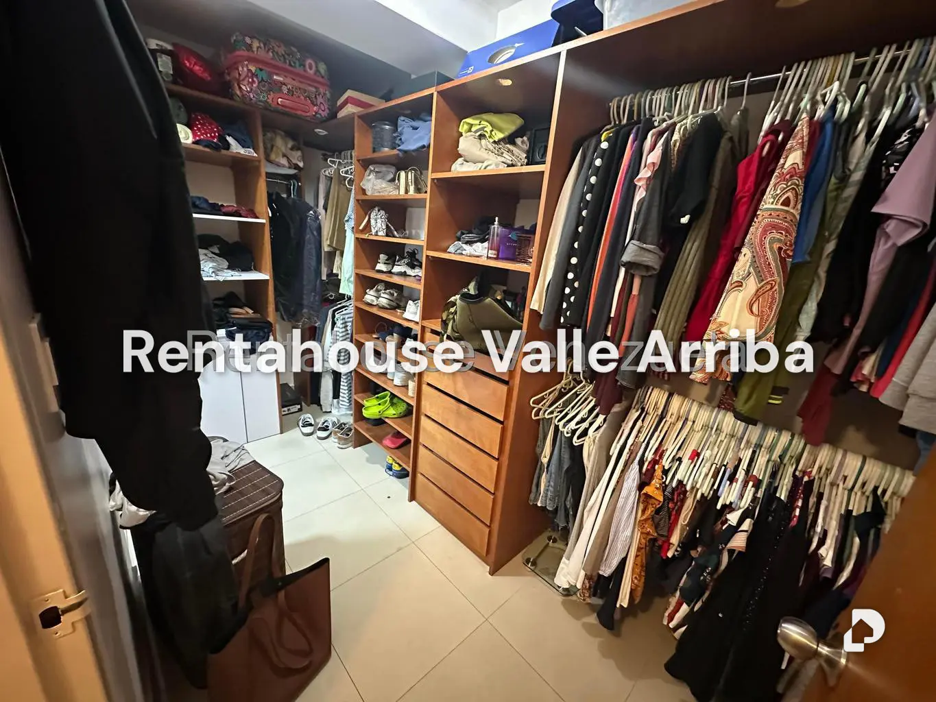 Apartamento en Loma Linda, Caracas – 14