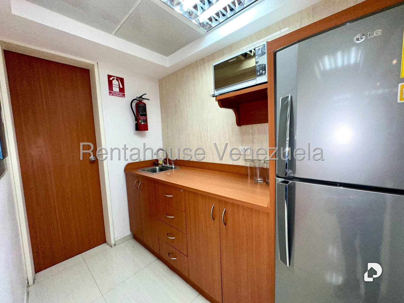 Local comercial en Boleíta Norte, Caracas – 14