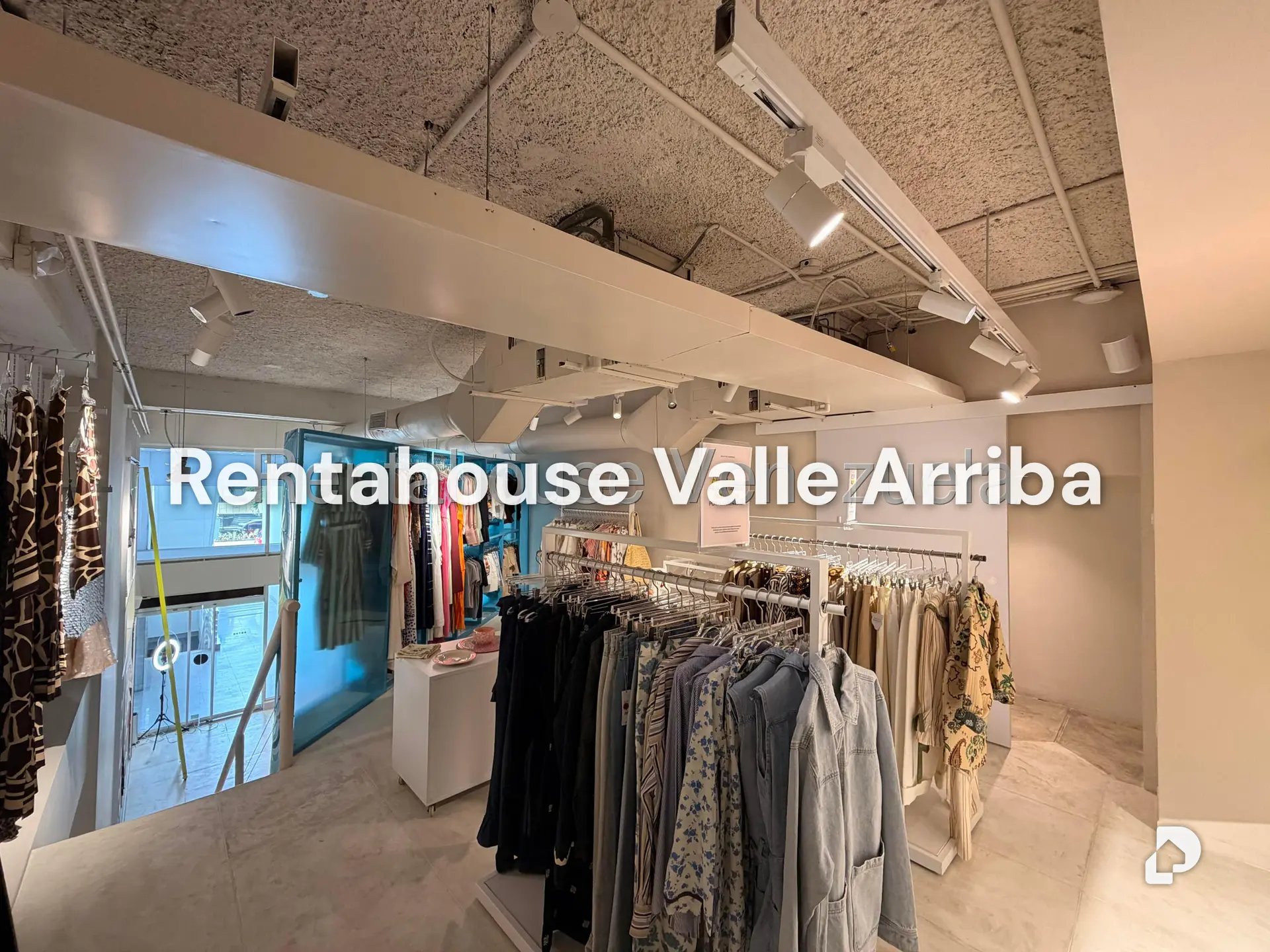 Local comercial en Las Mercedes, Caracas – 26