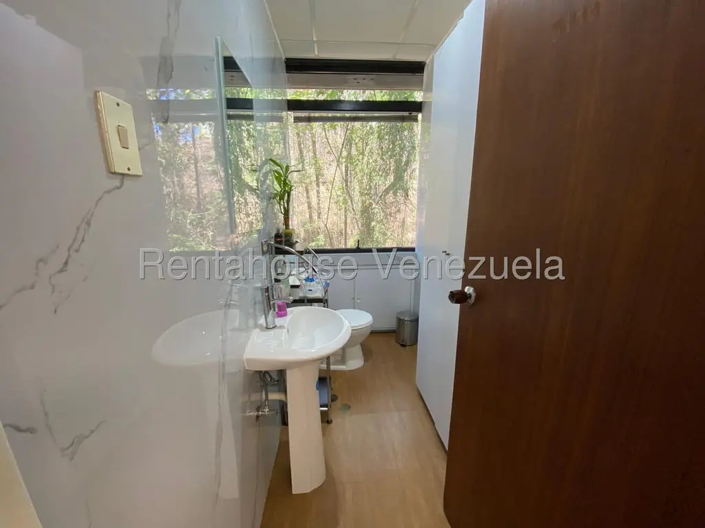 Commercial space in Los Samanes, Caracas - 1