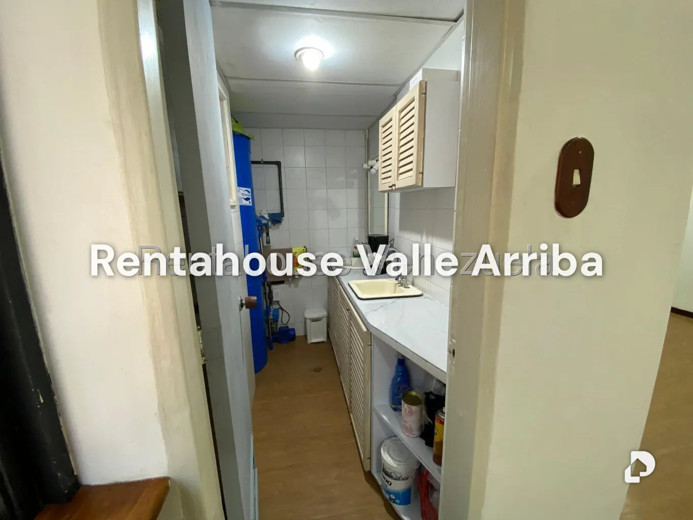 Local comercial en Los Samanes, Caracas – 8