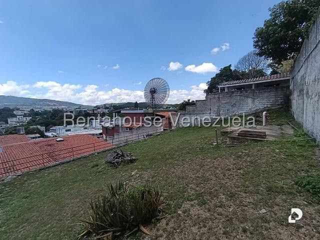 Casa en Cumbres de Curumo, Caracas – 11