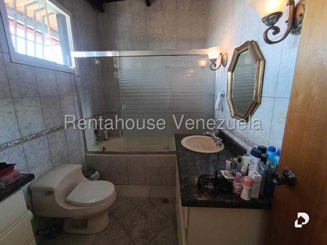 Casa en Cumbres de Curumo, Caracas – 10