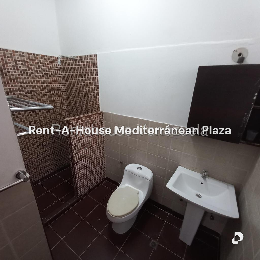 Anexo en Terrazas de Los Nísperos, Valencia – 18