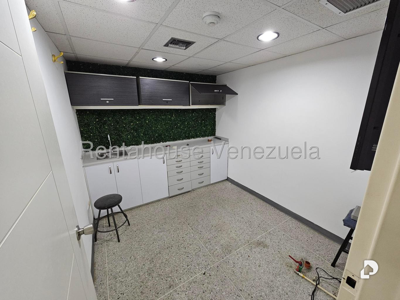 Commercial space in La Urbina, Caracas – 8