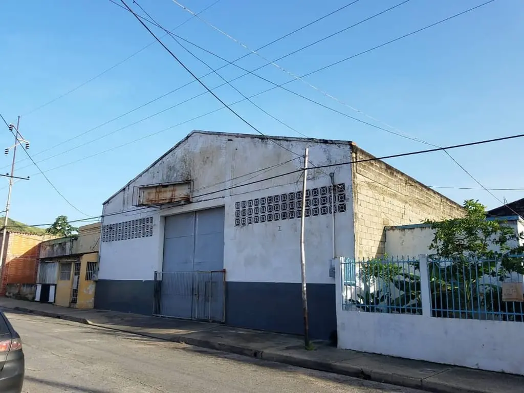 Warehouse in Valencia - 1