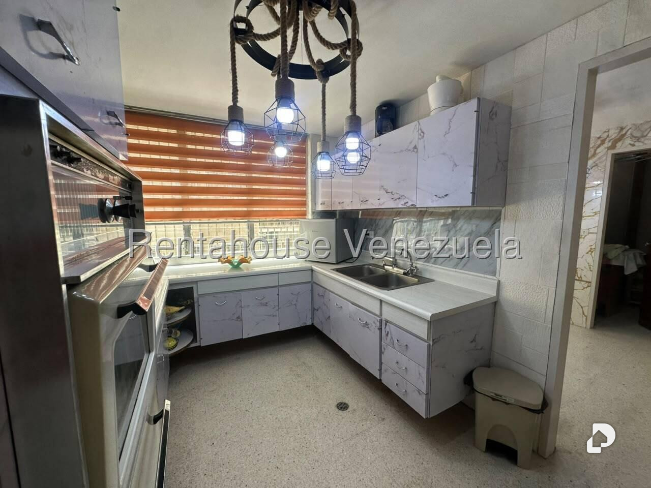 Apartamento en San Bernardino, Caracas – 9