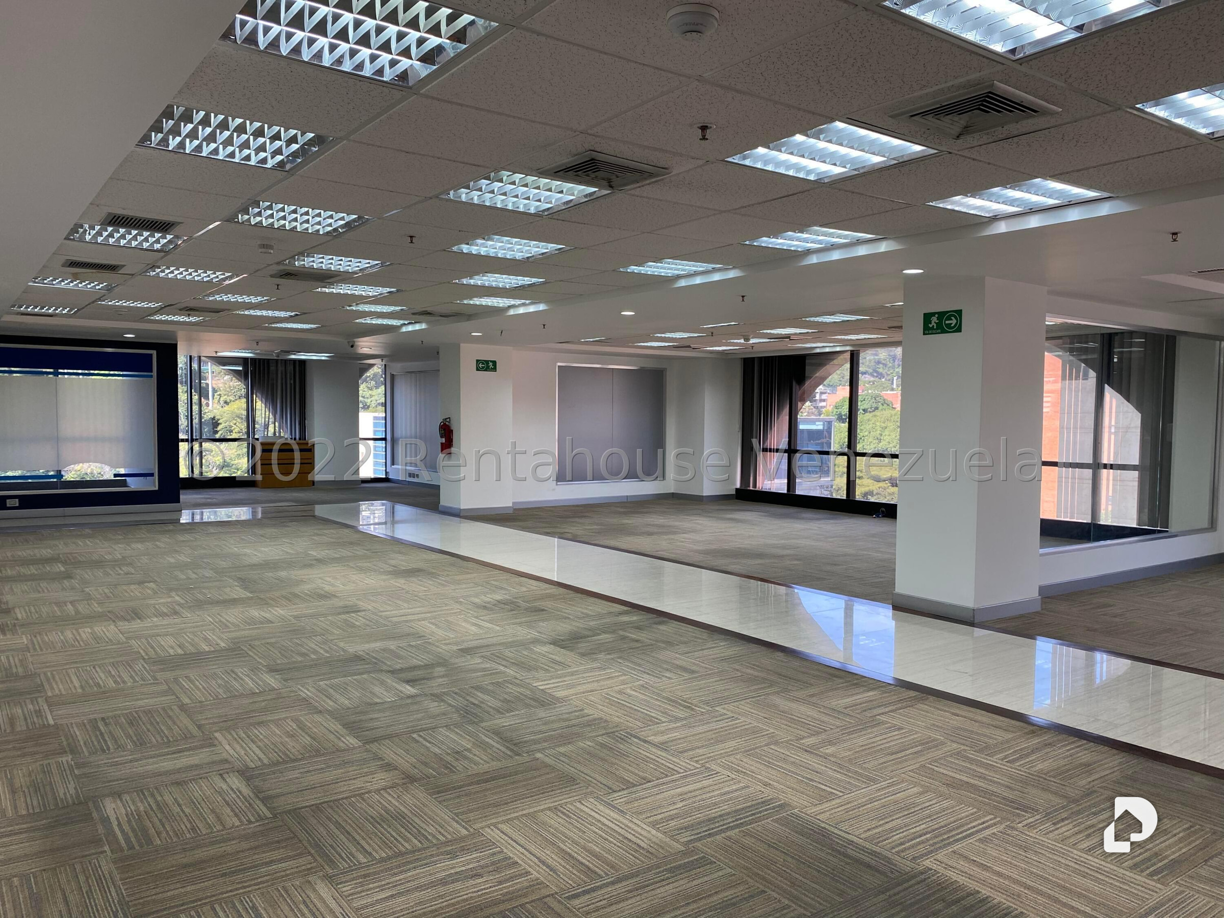 Oficina en Las Mercedes, Caracas – 18