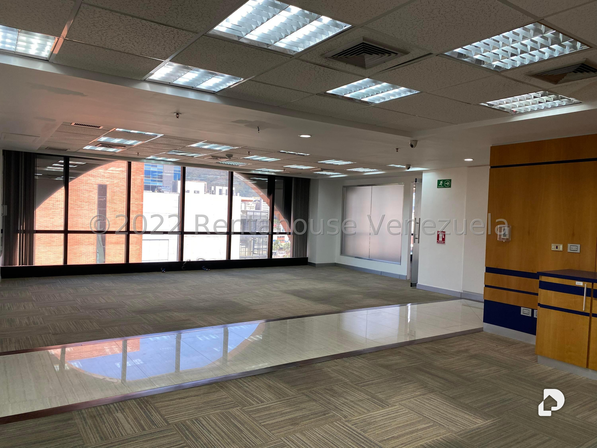 Oficina en Las Mercedes, Caracas – 19