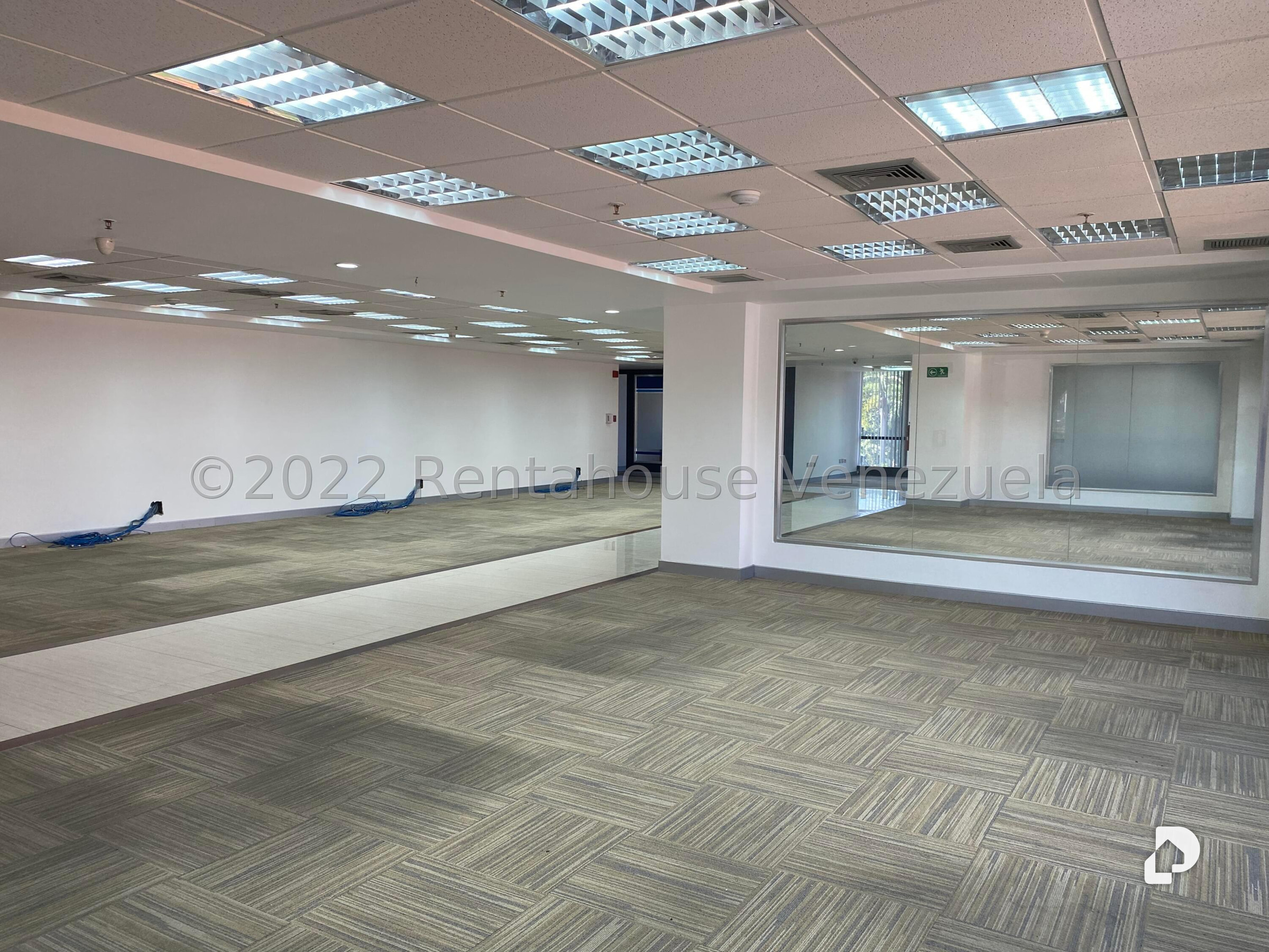 Oficina en Las Mercedes, Caracas – 15