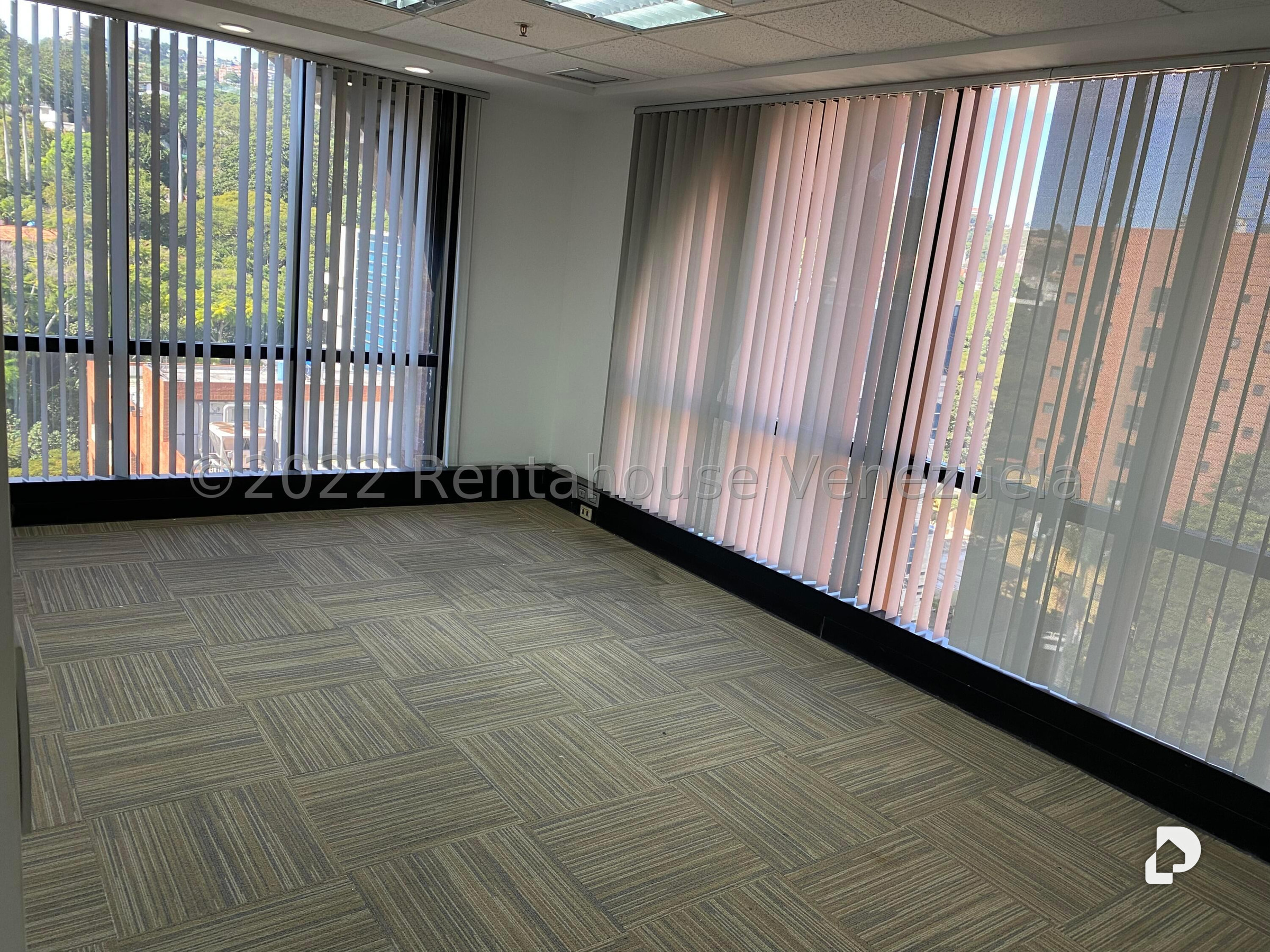 Oficina en Las Mercedes, Caracas – 25