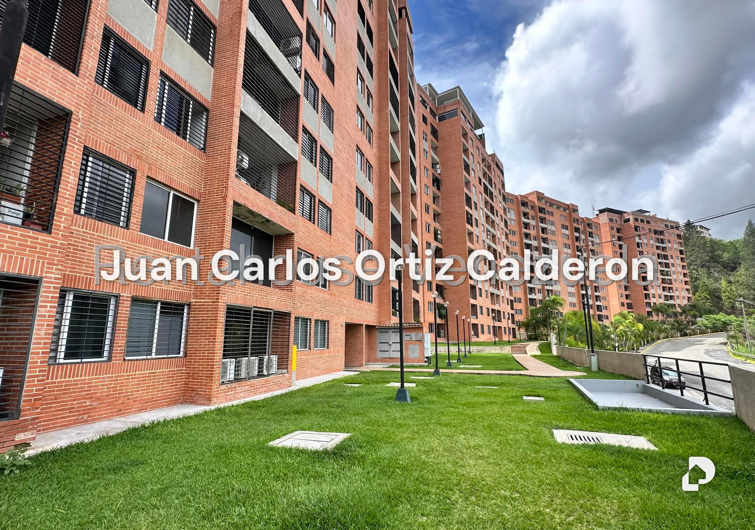 Apartamento en Colinas de La Tahona, Caracas – 15