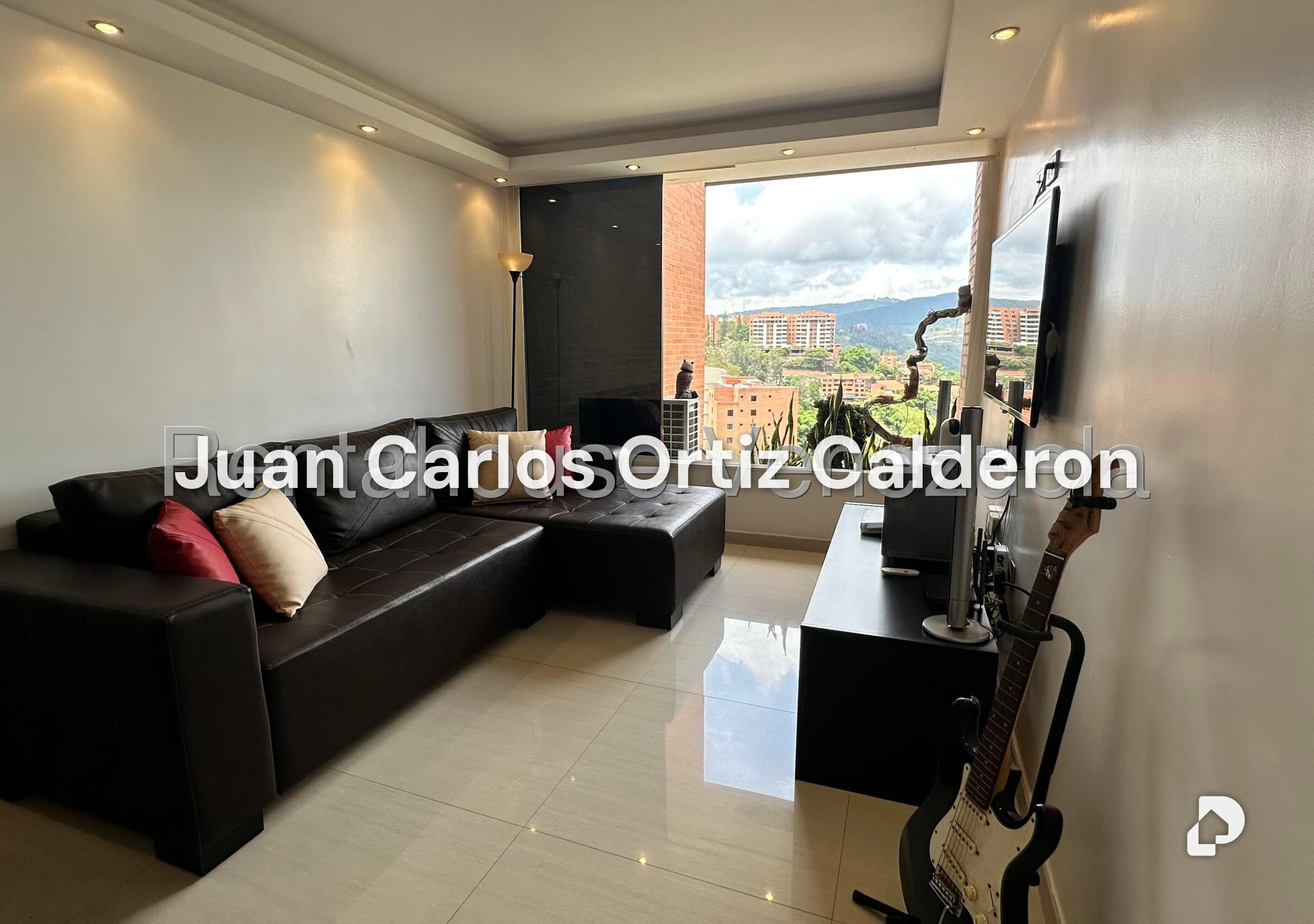 Apartamento en Colinas de La Tahona, Caracas – 1