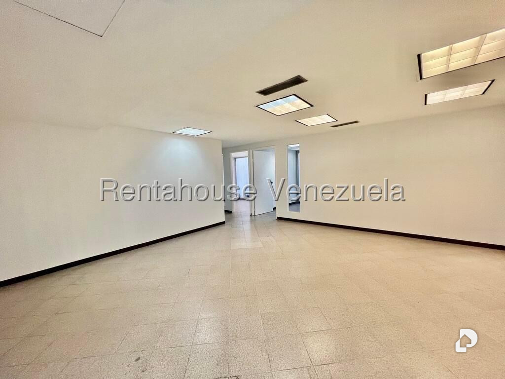 Oficina en Chacao, Caracas – 11