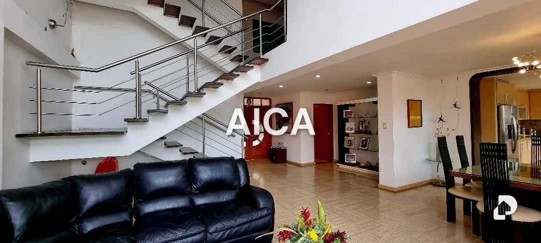 Casa en Alto Hatillo, Caracas – 12