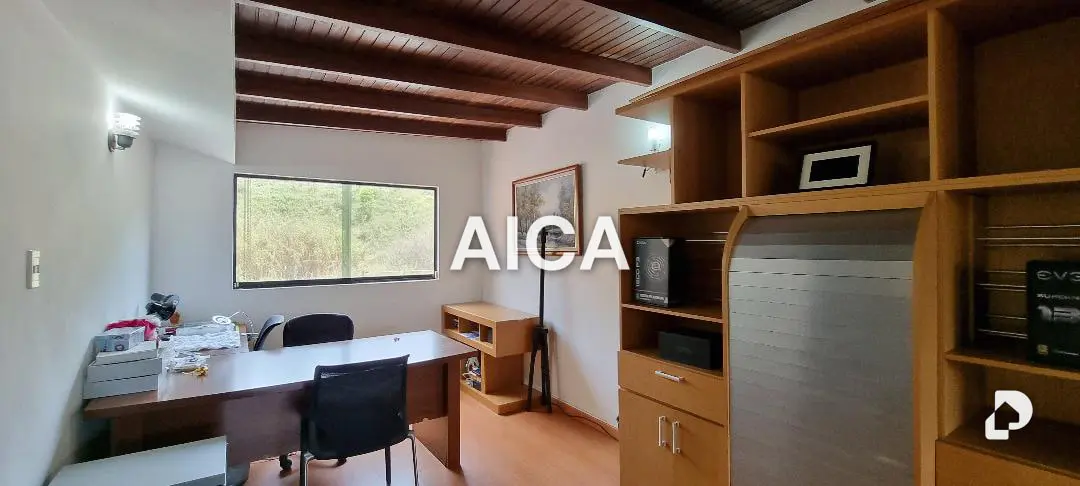 Casa en Alto Hatillo, Caracas – 31