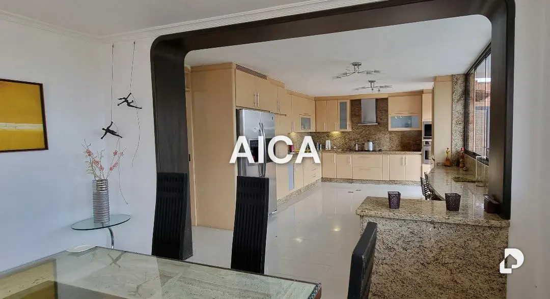 Casa en Alto Hatillo, Caracas – 19