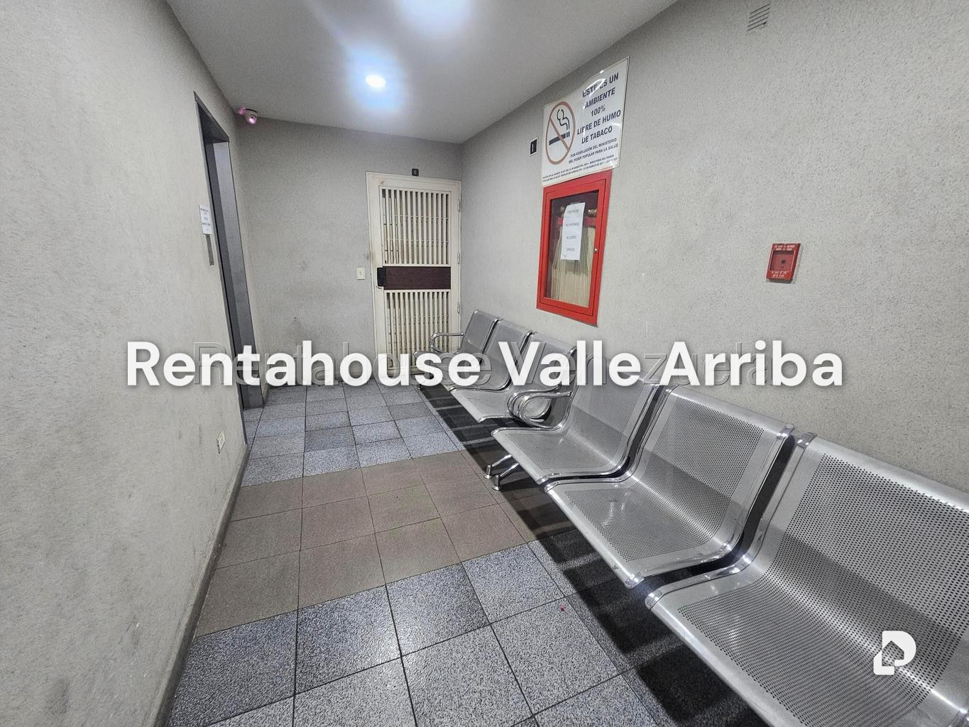 Local comercial en El Recreo, Caracas – 17