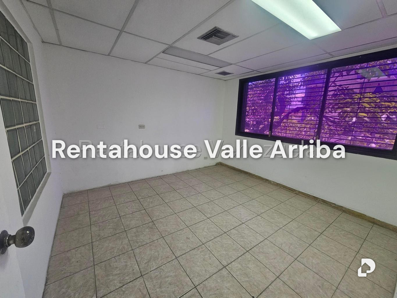 Local comercial en El Recreo, Caracas – 4