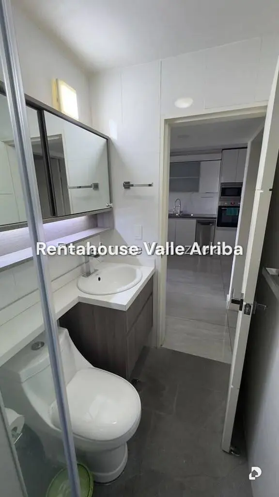 Apartamento en Colinas de La Tahona, Caracas – 17