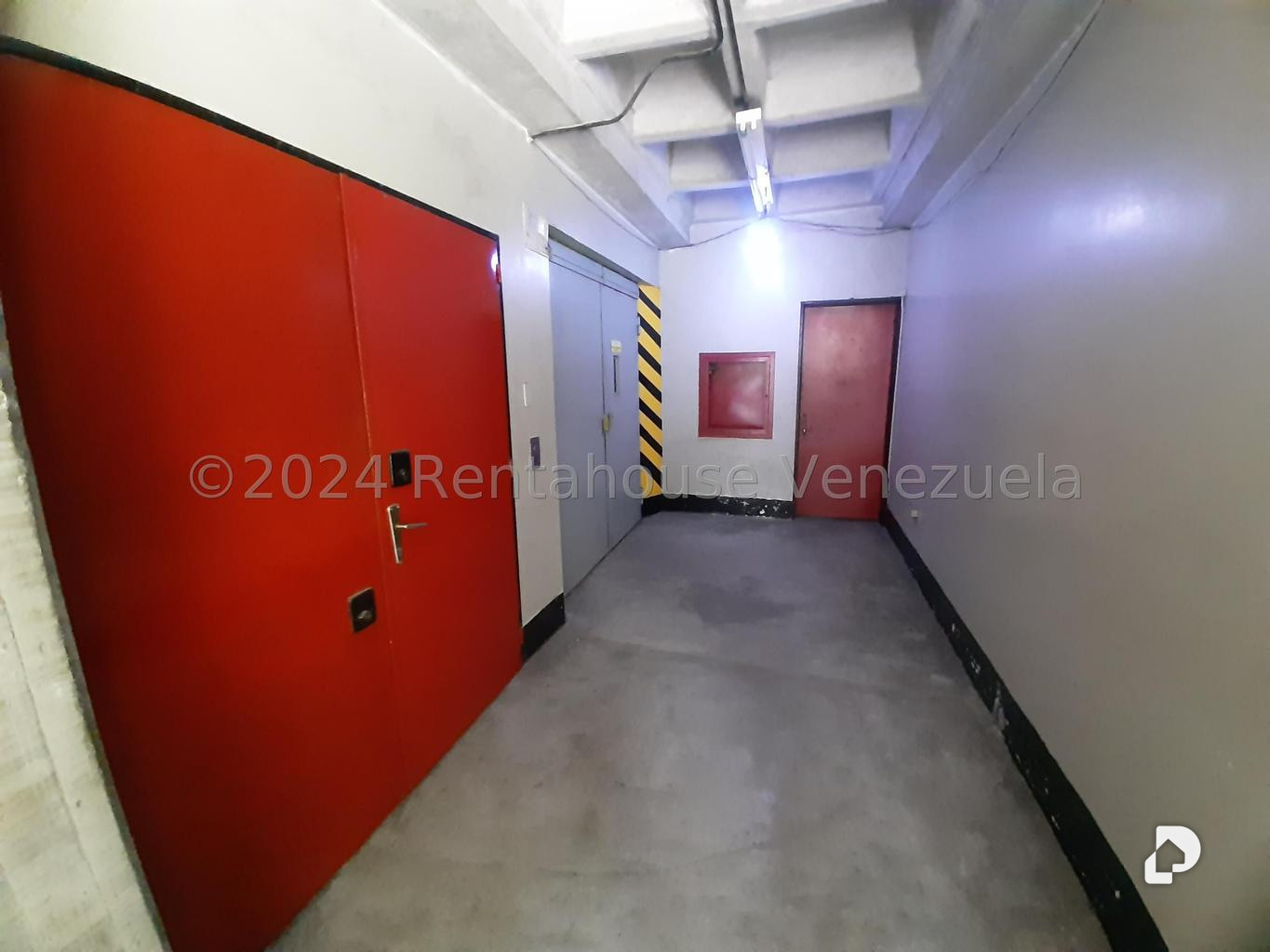 Edificio en Palo Verde, Caracas – 16