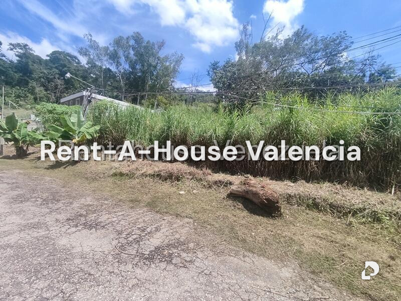 Terreno en Colinas de Guataparo, Valencia – 2