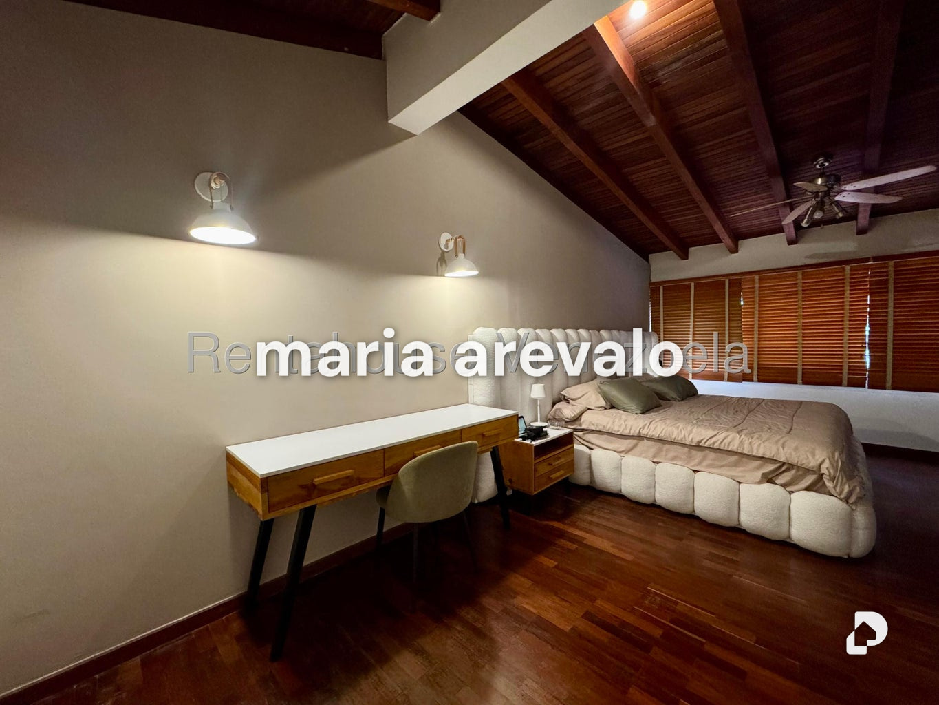 Casa en Alto Prado, Caracas – 27