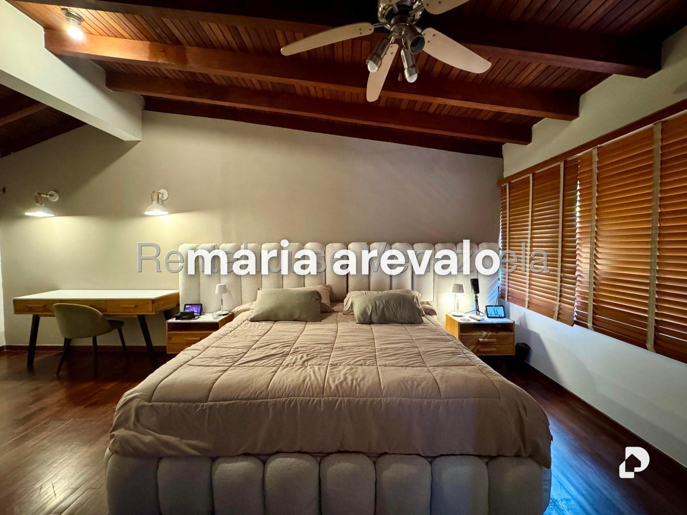 Casa en Alto Prado, Caracas – 25