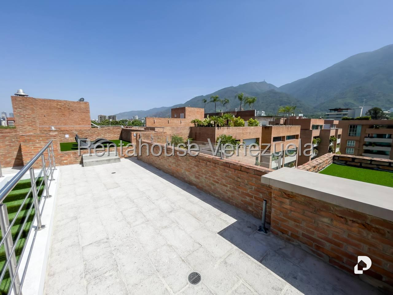 Apartamento en Campo Alegre, Caracas – 23