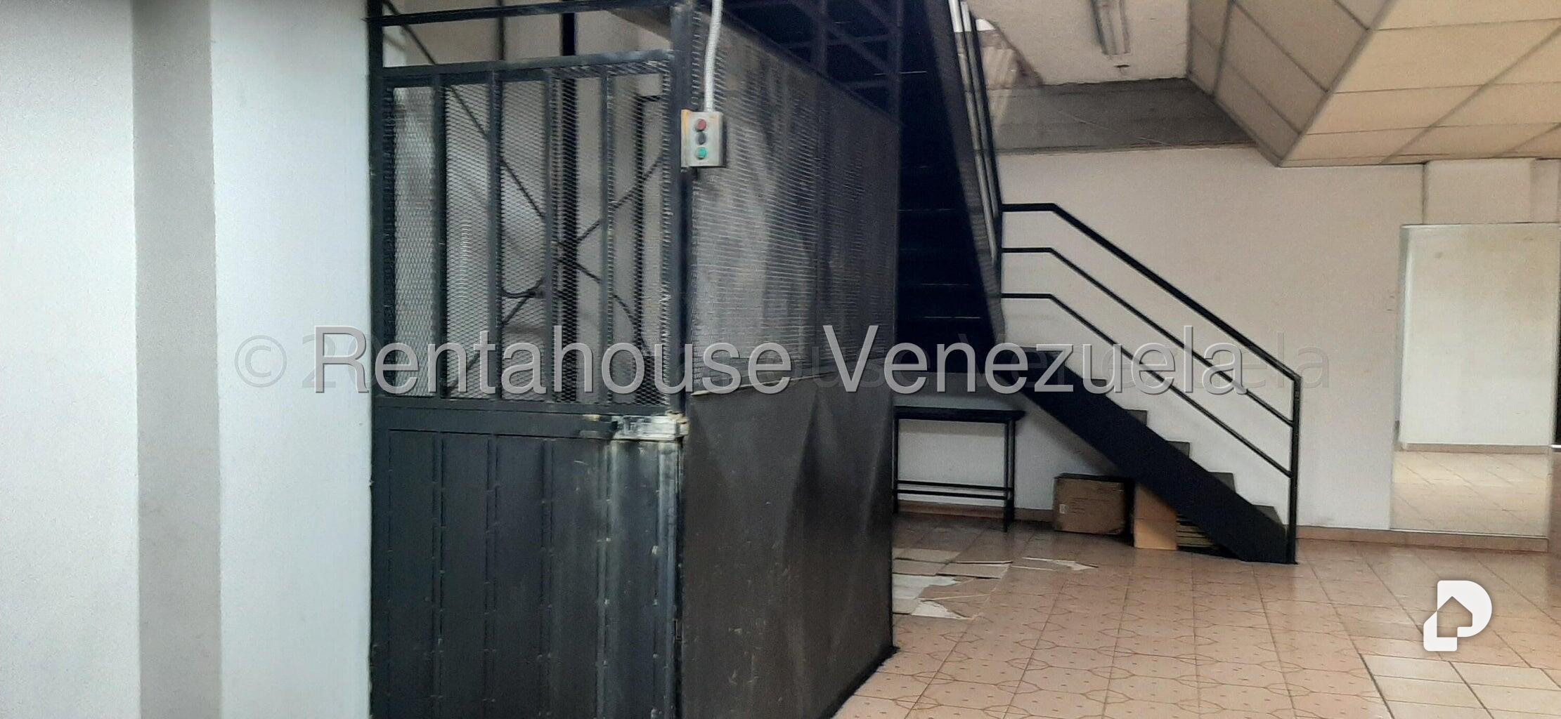 Local comercial en Parroquia La Candelaria, Caracas – 6