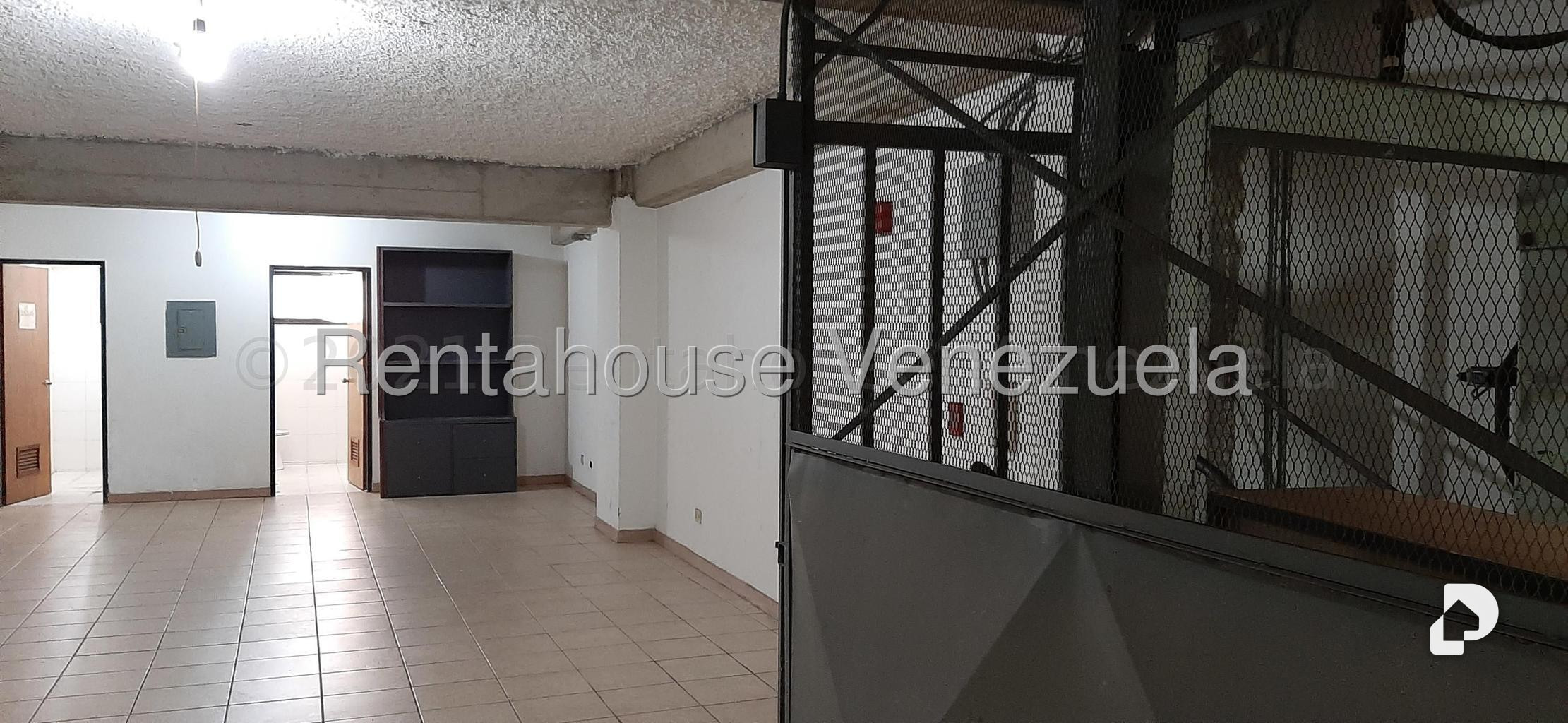 Local comercial en Parroquia La Candelaria, Caracas – 20