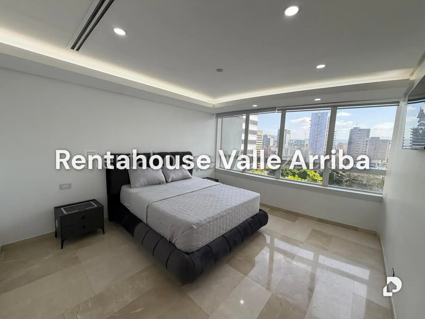 Apartamento en Altamira, Caracas – 23