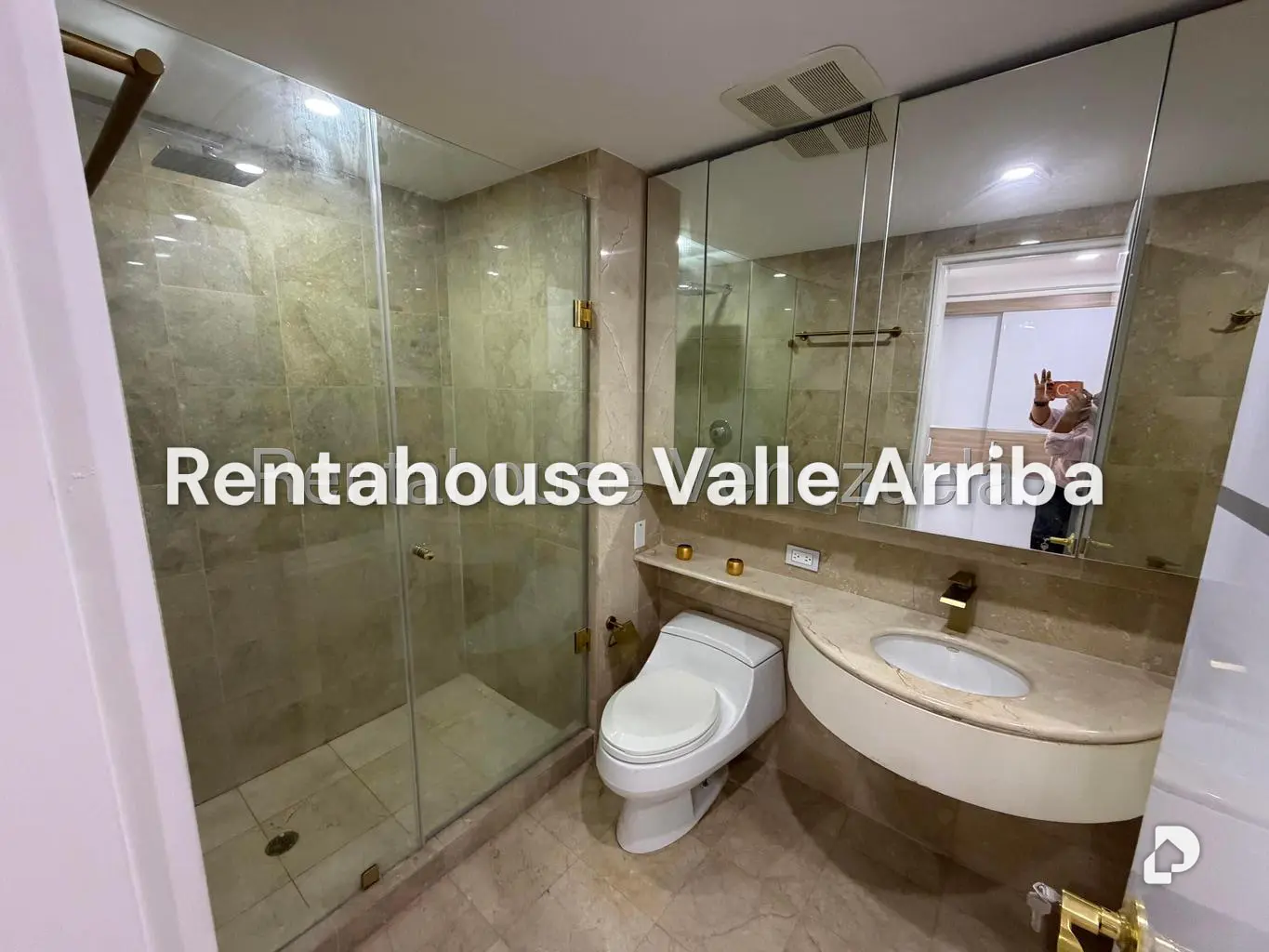 Apartamento en Altamira, Caracas – 28
