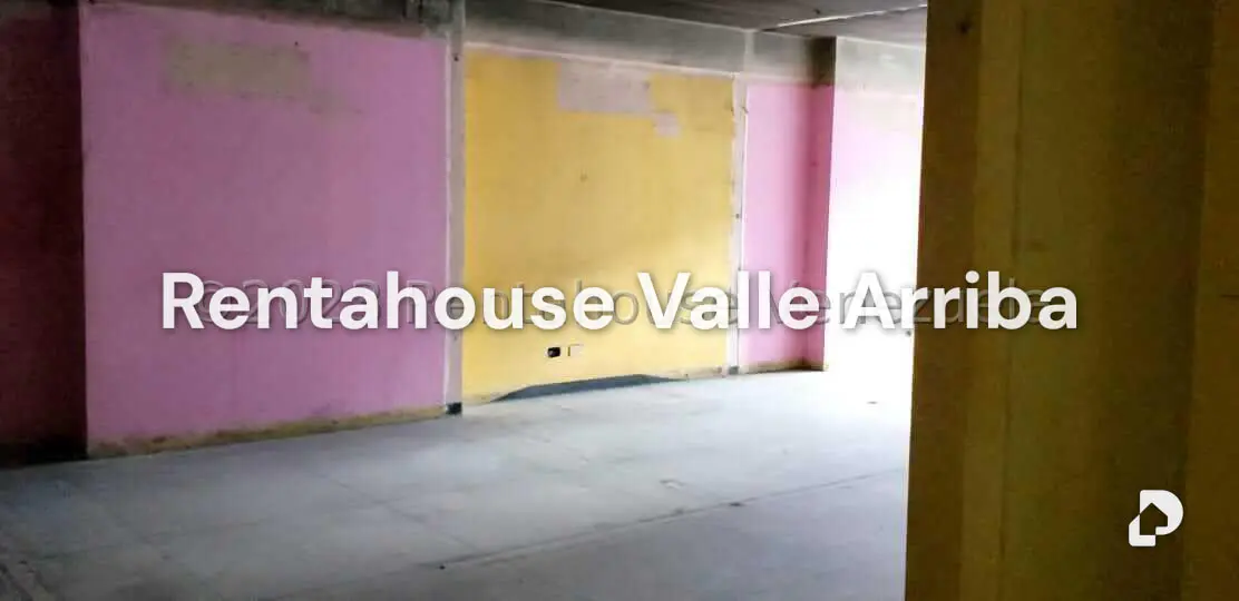 Local comercial en Parroquia Catedral, Caracas – 19