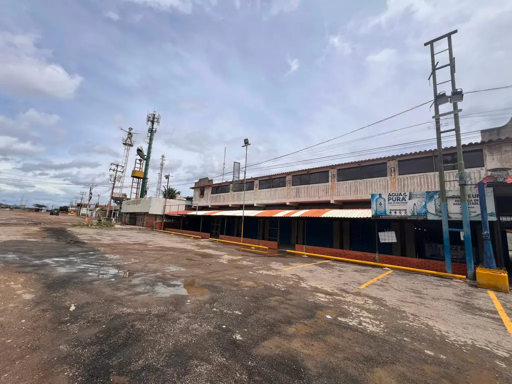 Edificio en Autopista Vía Quibor, Barquisimeto - 1