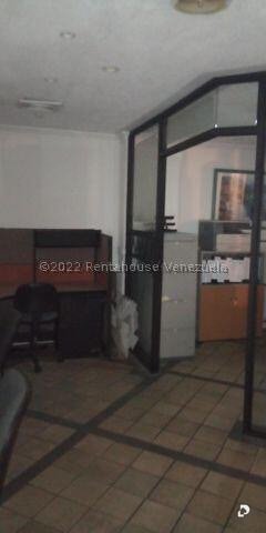 Local comercial en Los Ruices, Caracas – 18