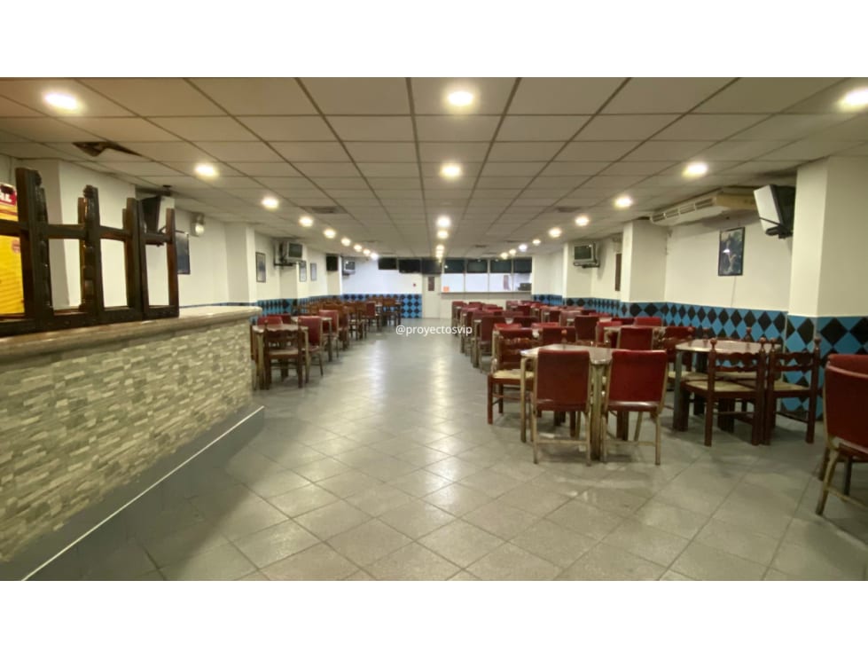 Local comercial en Av. Fuerzas Armadas, Caracas - 1