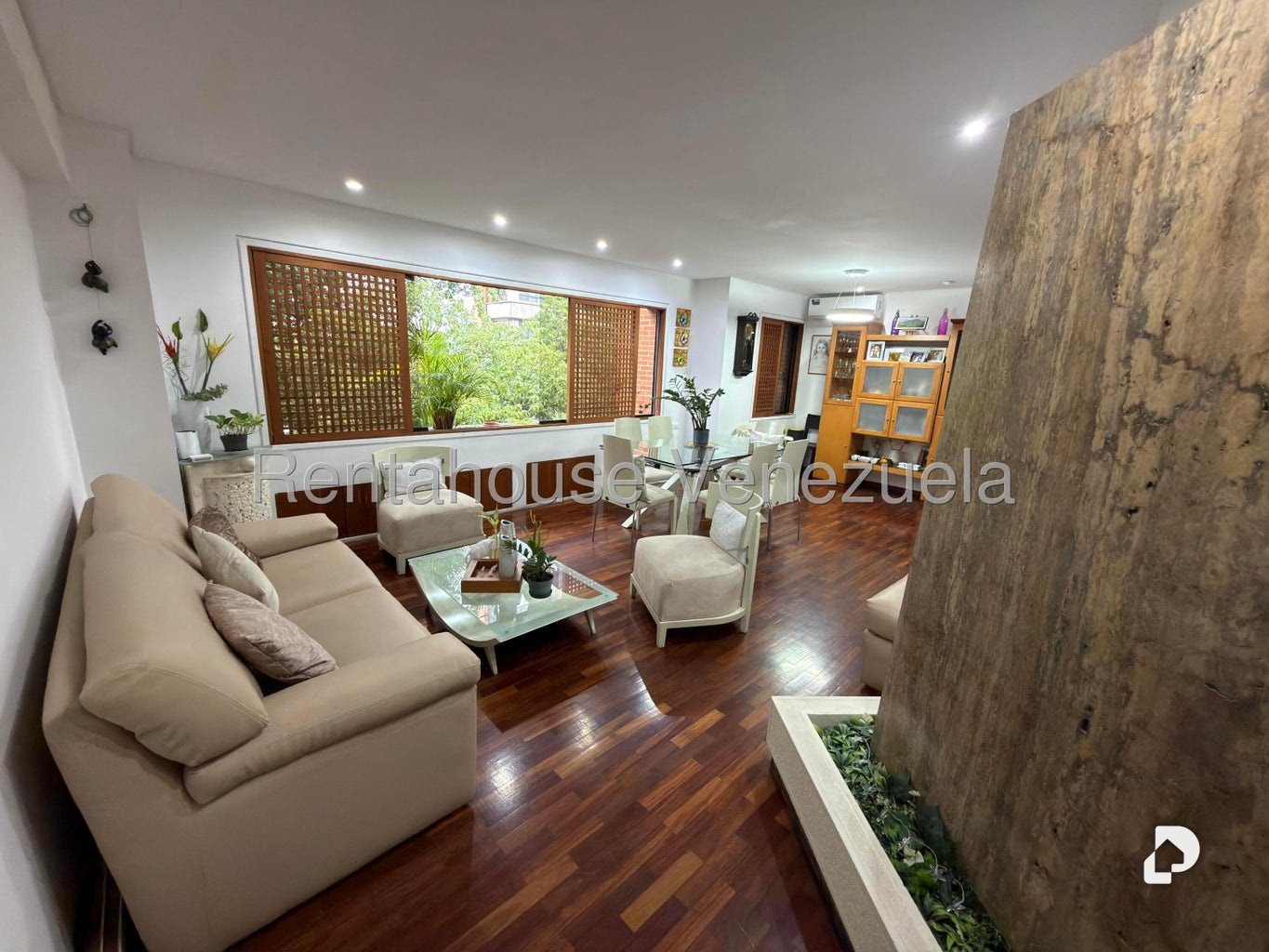 Apartment in El Rosal, Caracas – 2