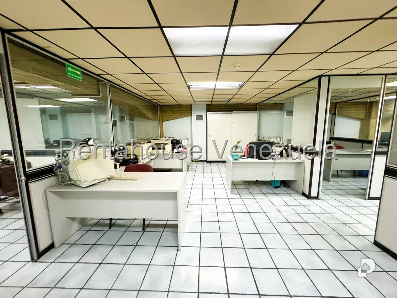 Local comercial en Los Ruices, Caracas – 13